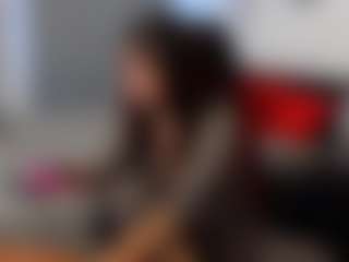 Live cam show with Doris-Kenller - Natural on googirlz