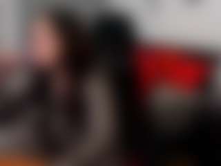 Live cam show with Doris-Kenller - Upskirt on galaxygirlnitro.com