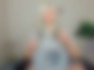 FrancescaParzych's Live Sex Cam Show