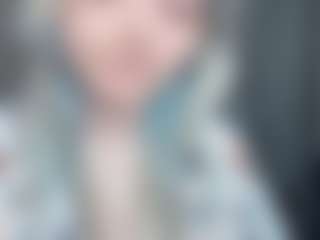 Live cam show with FrancescaParzych - Small Tits on Milfs Live