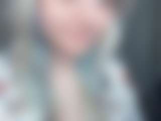 Live cam show with FrancescaParzych - New Teen (18+) on Milfs Live