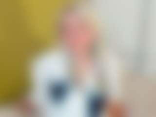 Live cam show with FrancescaParzych - Blue Eyes on TottyGirls