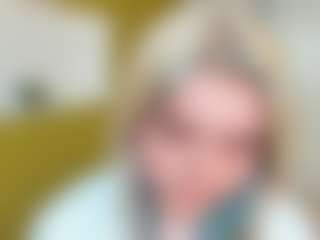 Live cam show with FrancescaParzych - Ass Clapping on 1on1-livenow