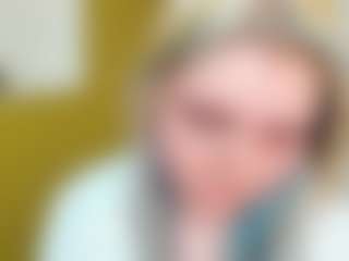 Live cam show with FrancescaParzych - Ass Clapping on googirlz