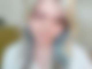 Live cam show with FrancescaParzych - Average on slutload