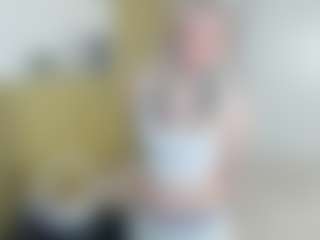 Live cam show with FrancescaParzych - Blonde Hair on Camsoda