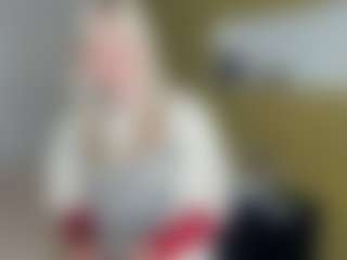 Live cam show with FrancescaParzych - Blonde Hair Teen (18+) on TeamSkeetLive