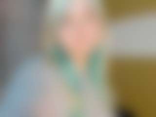 Live cam show with FrancescaParzych - Small Tits on eurowanks.com