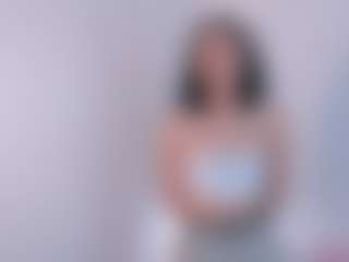 Live cam show with KanishaEssix - New Sexwebcam on Camming Site