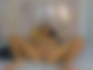 Live cam show with Kattyasm - Striptease on CamClone