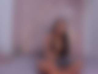 Live cam show with Kattyasm - Athletic on Milfs Live