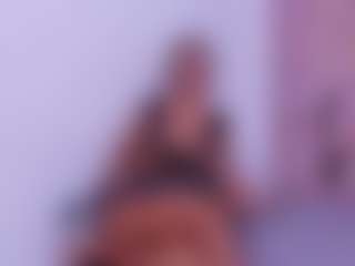 Live cam show with Kattyasm - Bedroom on Camsoda
