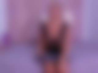 Live cam show with Kattyasm - Striptease on madthumbs