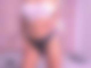 Live cam show with Kattyasm - Facial Piercings on Camsoda