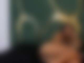 Live cam show with Kattyasm - Facial Piercings on intimatelivegirls.com