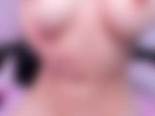 Live cam show with LauraOlssen - New White on Mixed Magazine Live | colombia