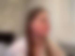 Live cam show with LawandaKiefel - Drinking on Fling VIP Chat