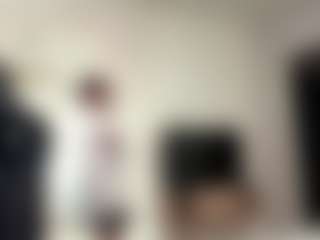Live cam show with Nika - Skinny Teen (18+) on makecum.org