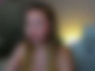 LindaBloomss's Live Sex Cam Show