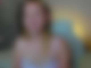 Live cam show with LindaBloomss - Strip Blonde Hair on Dolls Live