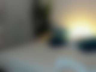 LindaBloomss's Live Sex Cam Show