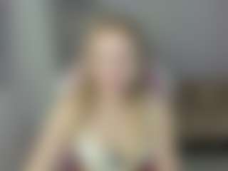 LindaBloomss's Live Sex Cam Show