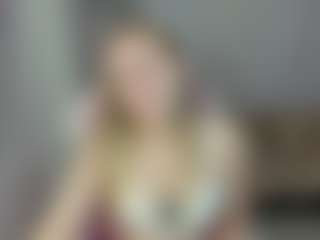 Live cam show with LindaBloomss - New Small Tits on justonemore.cc