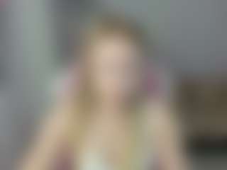 Live cam show with LindaBloomss - Smoking on alttransgirls