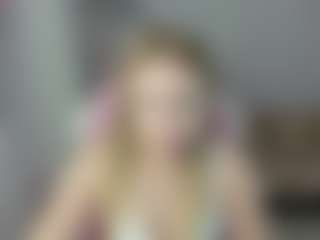 Live cam show with LindaBloomss - Upskirt on TastyBlacksLive