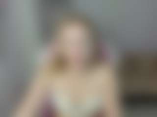 Live cam show with LindaBloomss - Blonde Hair Small Tits on alttransgirls