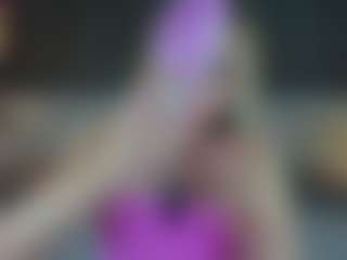 Live cam show with LindaBloomss - New Tattoos on TastyBlacksLive