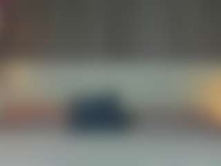 Live cam show with LindaBloomss - New Teen (18+) on Gym Cam Girls