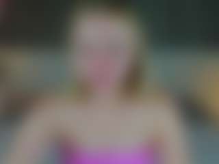 Live cam show with LindaBloomss - Athletic Young Adult on Camsoda