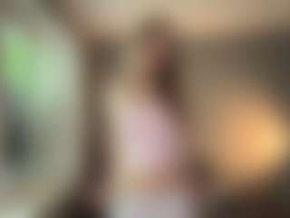 Live cam show with LucileGuidi - Fingering on CamwithHer