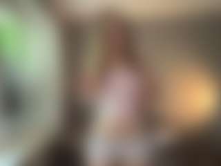 Live cam show with LucileGuidi - Strip on CSO-WL