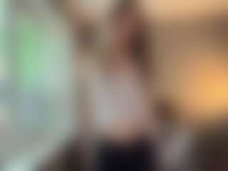 Live cam show with LucileGuidi - Squirt on Camsoda
