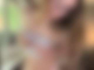 Live cam show with LucileGuidi - Blue Eyes on Camsoda