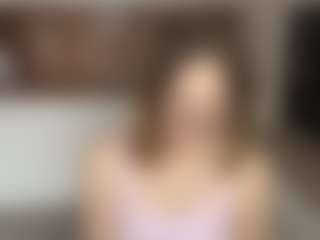 Live cam show with LucileGuidi - Genital Piercings on AdultVida.com