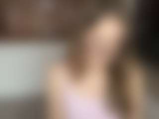 Live cam show with LucileGuidi - Public on Camsoda