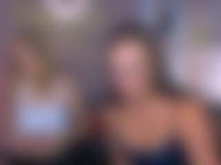 Live cam show with luna-gold12 - Tease on AdultVida.com