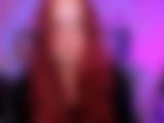 Live cam show with luna-gold12 - Skinny on Cam Slut