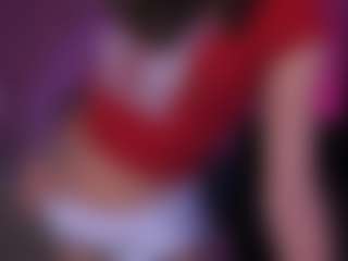 Live cam show with luna-gold12 - Skinny on Camsoda