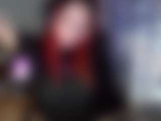 Live cam show with MadieHigh - Camel Toe on Dolls Live