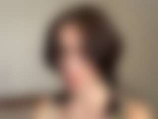 Live cam show with Lilly - Small Tits Brown Hair on Fit Hotties