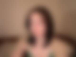 Live cam show with Lilly - Tease Brown Hair on justonemore.cc