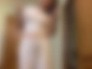 Live cam show with MapleZachariades - Bedroom on slutload