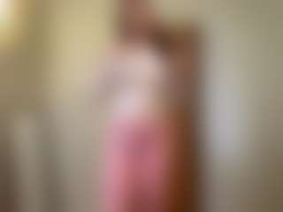 Live cam show with MapleZachariades - Fingers on madthumbs