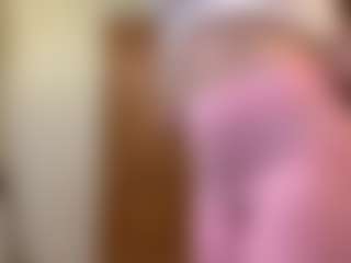 Live cam show with MapleZachariades - Full Nudity on liverealitysex.com