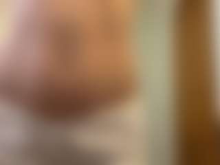 Live cam show with MapleZachariades - Brown Hair on EXY
