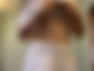 Live cam show with MapleZachariades - Granny on Camsoda